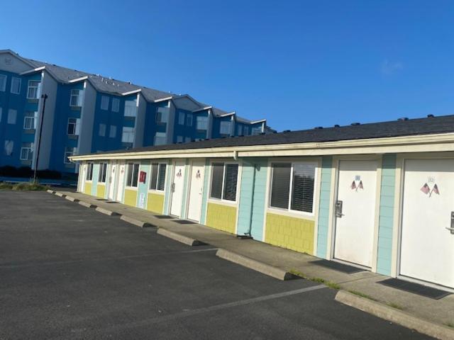 Ocean Shores Resort (Adults Only) Екстериор снимка
