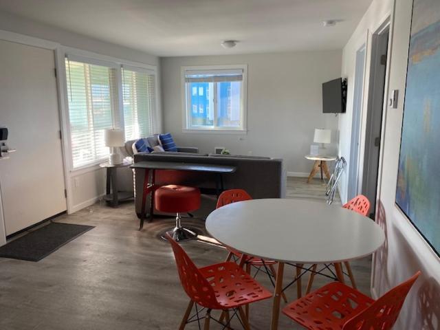 Ocean Shores Resort (Adults Only) Екстериор снимка