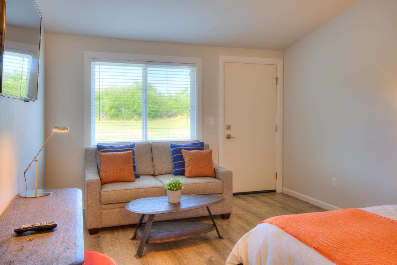 Ocean Shores Resort (Adults Only) Екстериор снимка