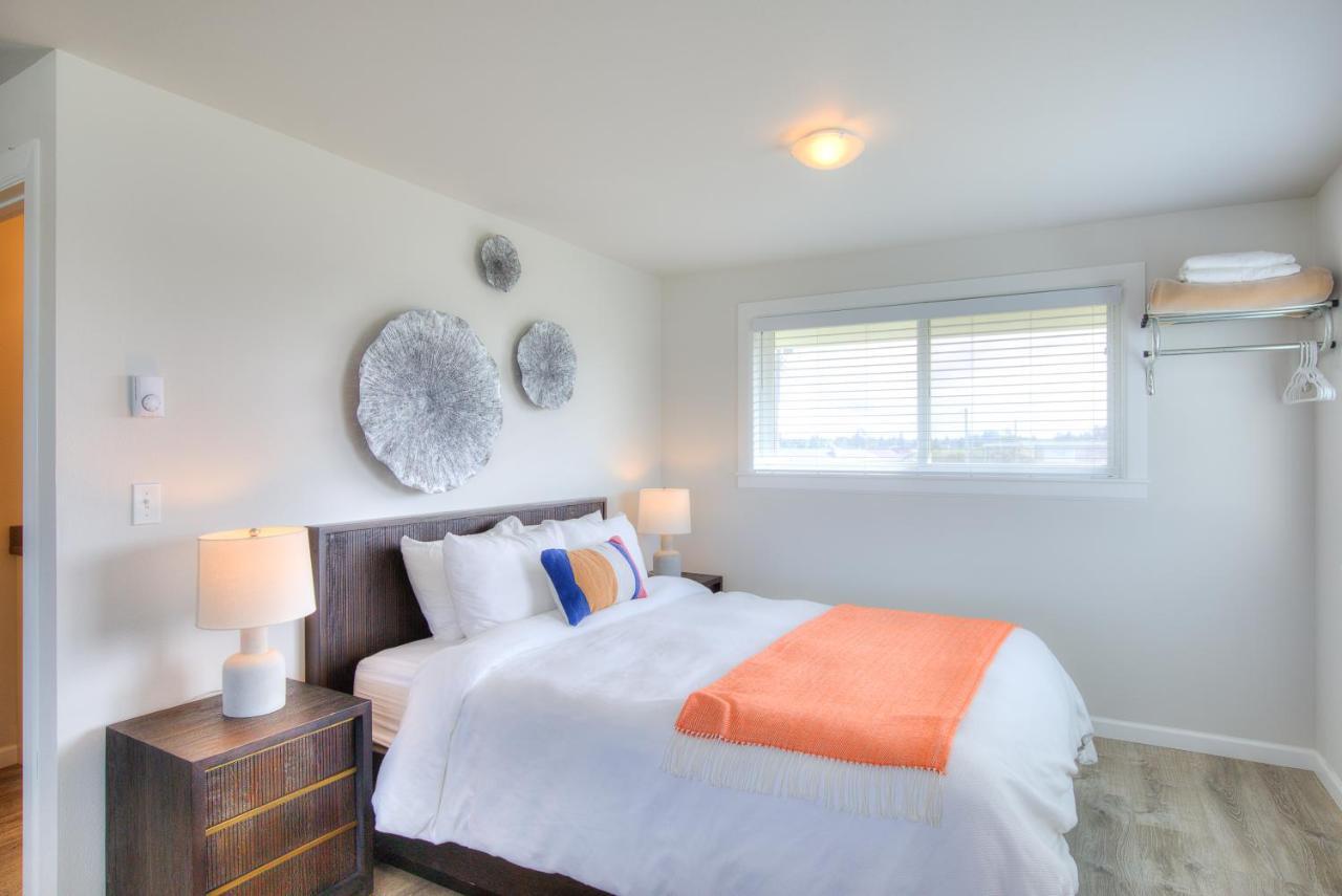 Ocean Shores Resort (Adults Only) Екстериор снимка