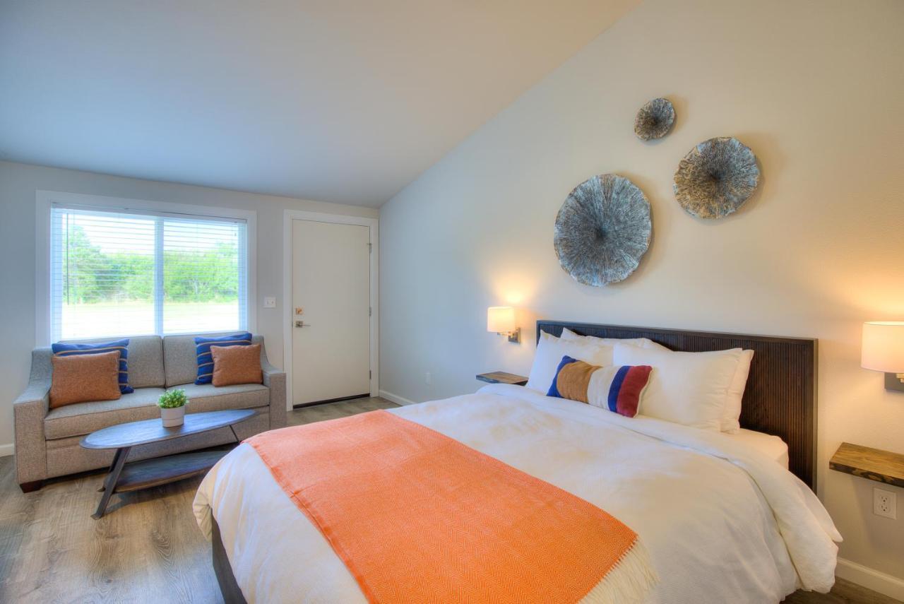 Ocean Shores Resort (Adults Only) Екстериор снимка