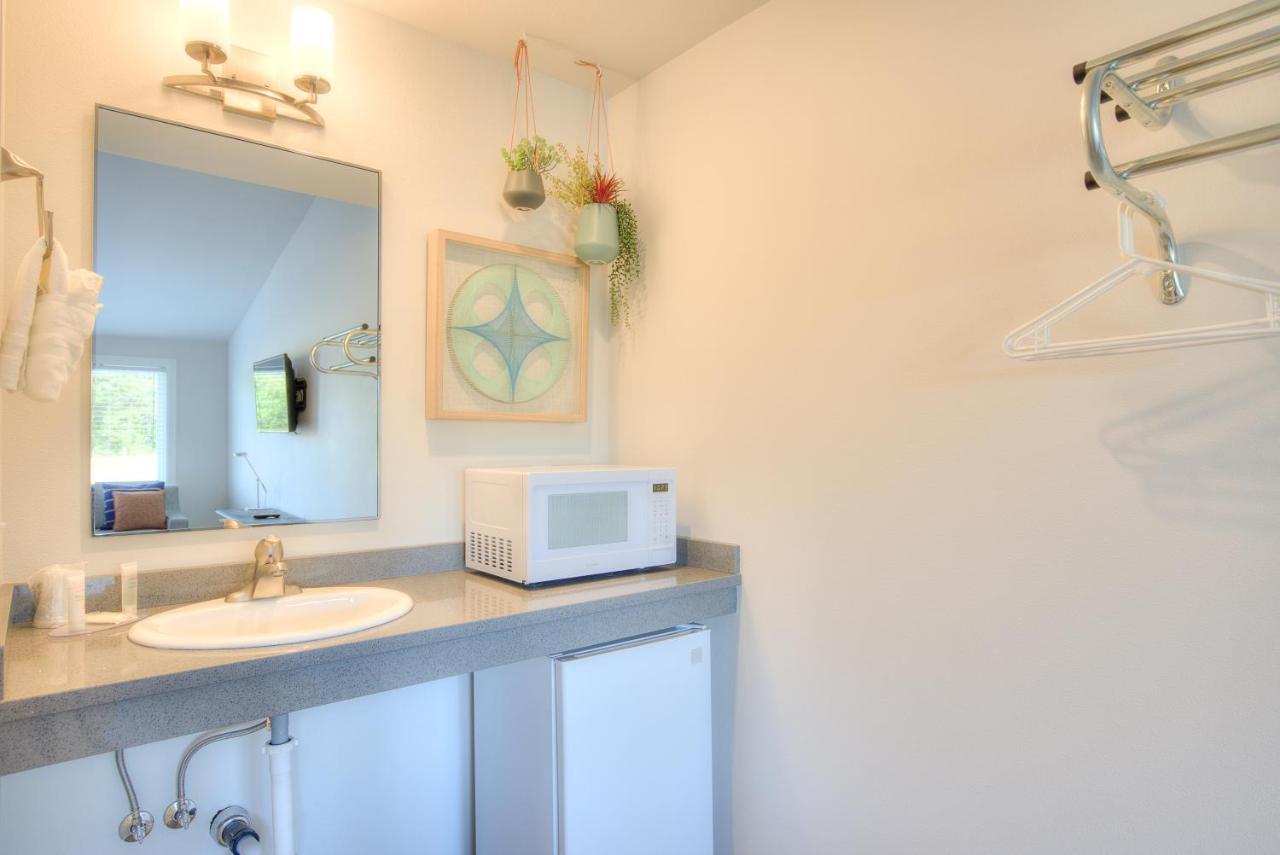 Ocean Shores Resort (Adults Only) Екстериор снимка